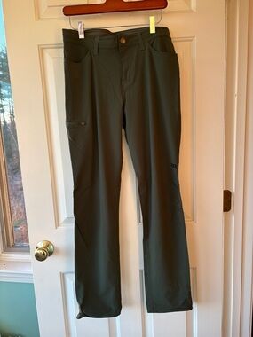 Outdoor Research Women’s Ferrosi Green Pants